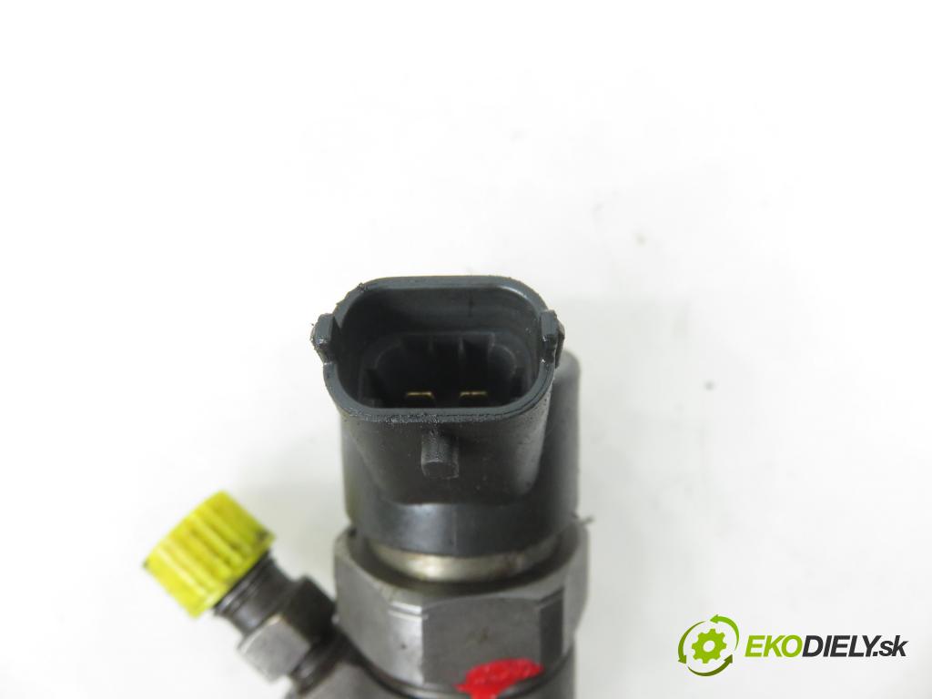 RENAULT ESPACE IV (JK0/1_) MINIVAN 2005 85,00 1.9 dCi 116 - F9Q 820 1870,00 vstrekovač 8200100272 ; 0445110110B (Vstrekovač paliva)