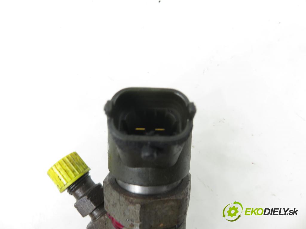 RENAULT ESPACE IV (JK0/1_) MINIVAN 2005 85,00 1.9 dCi 116 - F9Q 820 1870,00 vstrekovač 8200100272 ; 0445110110B (Vstrekovač paliva)