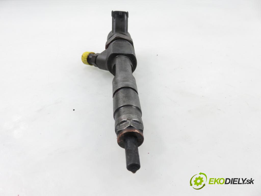 RENAULT ESPACE IV (JK0/1_) MINIVAN 2005 85,00 1.9 dCi 116 - F9Q 820 1870,00 vstrekovač 8200100272 ; 0445110110B (Vstrekovač paliva)