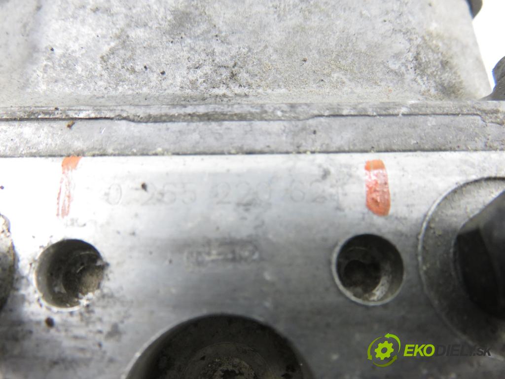 AUDI A4 (8D2, B5) SEDAN 2000 85,00 1.9 TDI - AJM 1896,00 Pumpa ABS 3B0614111 ; 0265220621 ; 0273004573 (Pumpa ABS)