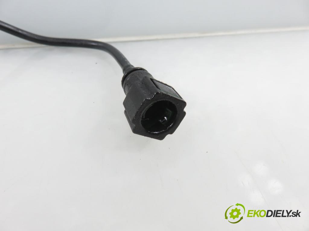 CITROEN C5 III (RD_) SEDAN 2010 80,00 1.6 HDi 110 - 9HZ (DV6TED4) 1560,00 Nádržka KAPALINA: FAP 9681917180