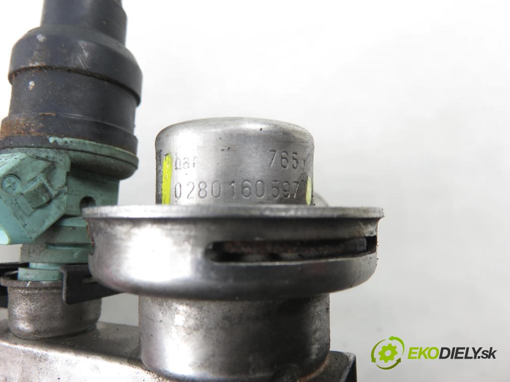 BMW 5 (E39) SEDAN 1997 110,00 520 i 150 - M52 B20 (206S3) 1991,00 lišta vstřikovací 0280150415 ; 0280160597 (Vstřikovací lišta)