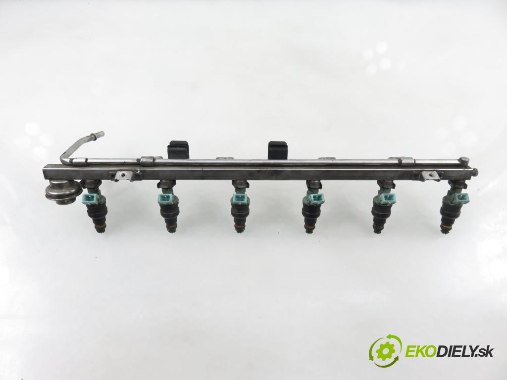 BMW 5 (E39) SEDAN 1997 110,00 520 i 150 - M52 B20 (206S3) 1991,00 lišta vstřikovací 0280150415 ; 0280160597 (Vstřikovací lišta)