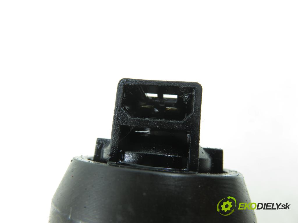 VW PASSAT B5.5 Variant (3B6) KOMBI 2002 96,00 1.9 TDI PD 130 - AVF 1896,00 Vstrekovač 038130073AR ; 0414720214 (Vstrekovač paliva)