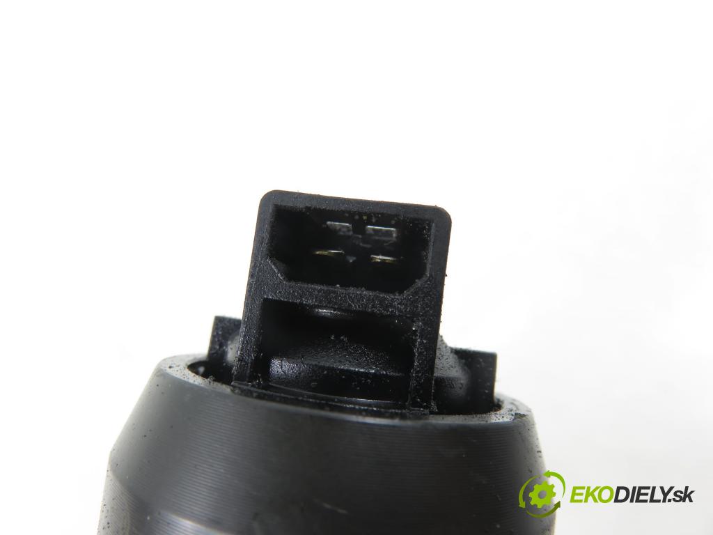 VW PASSAT B5.5 Variant (3B6) KOMBI 2002 96,00 1.9 TDI PD 130 - AVF 1896,00 Vstrekovač 038130073AR ; 0414720214 (Vstrekovač paliva)