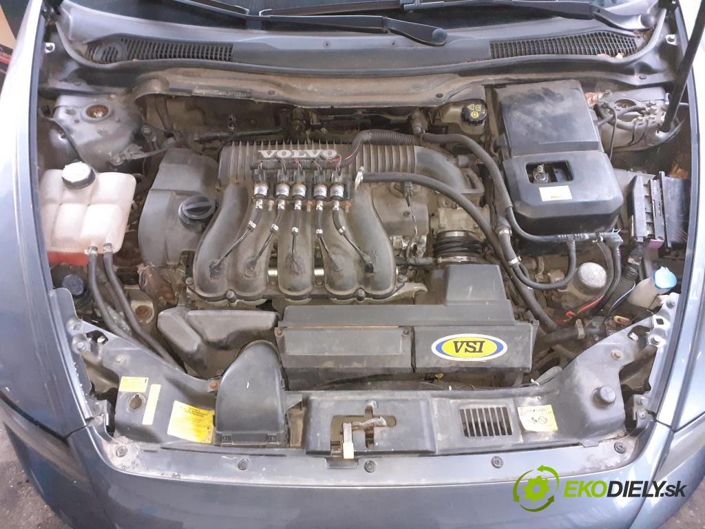 VOLVO V50 (MW) KOMBI 2005 103,00 2.4 - B 5244 S5 2435,00 Motor benz. B5244S5