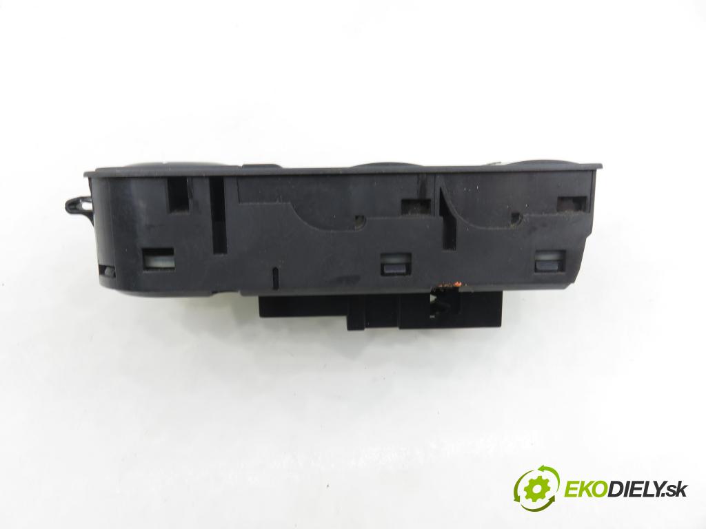 OPEL ZAFIRA B (A05) MINIVAN 2008 92,00 1.7 CDTI - A 17 DTR 1686,00 Panel ovládania okien 13228698