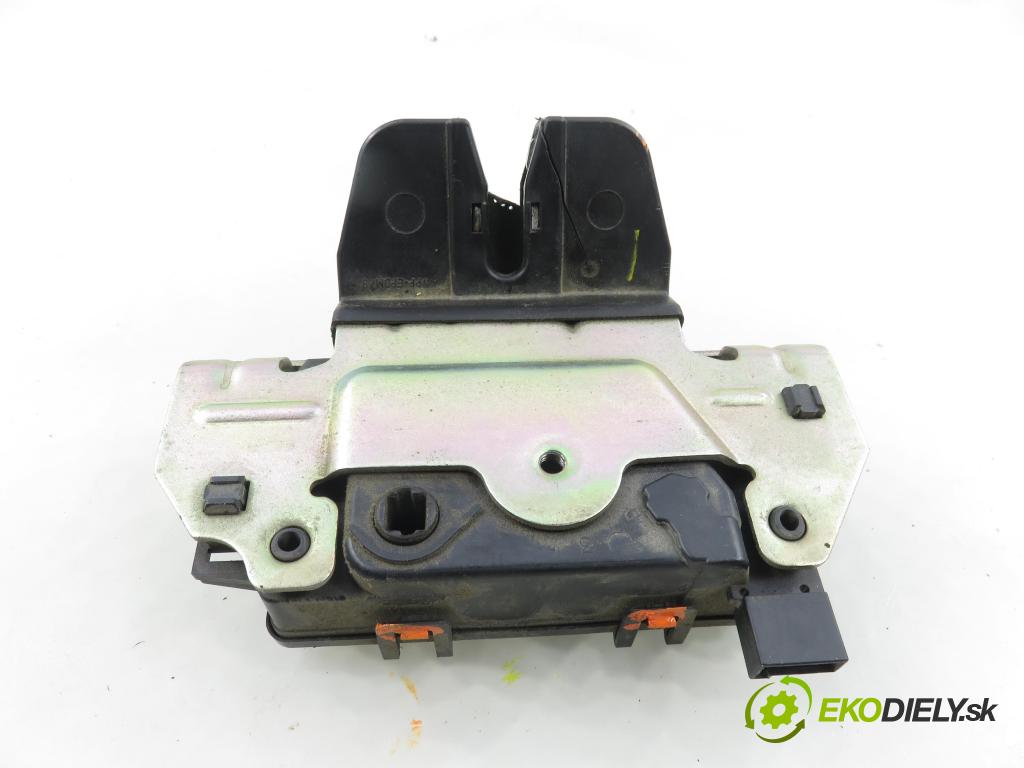 OPEL ZAFIRA B (A05) MINIVAN 2008 92,00 1.7 CDTI - A 17 DTR 1686,00 zámok dverí kufor EL. 495058724