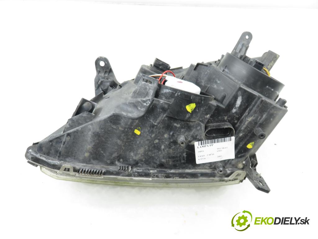 OPEL VECTRA C (Z02) SEDAN 2003 90,00 1.8 16V 122 - Z 18 XE 1796,00 Svetlo PP