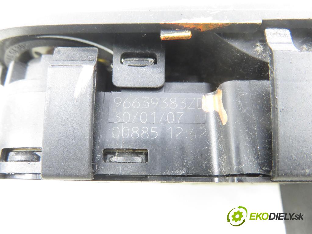 CITROEN C4 Picasso I (UD_) MINIVAN 2007 92,00 1.8 i 16V - 6FY (EW7A) 1749,00 Panel ovládania okien 96639383ZD