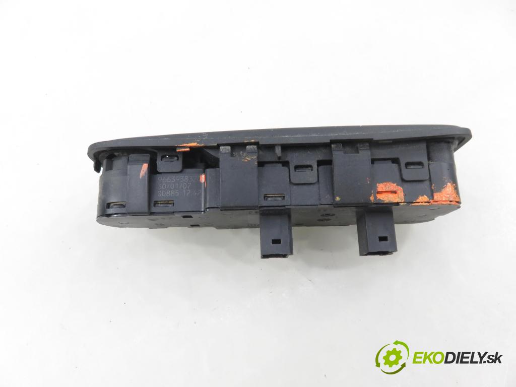 CITROEN C4 Picasso I (UD_) MINIVAN 2007 92,00 1.8 i 16V - 6FY (EW7A) 1749,00 Panel ovládania okien 96639383ZD