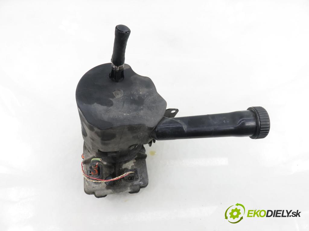 CITROEN C4 Picasso I (UD_) MINIVAN 2007 92,00 1.8 i 16V - 6FY (EW7A) 1749,00 pumpa servočerpadlo HYD-EL. 9684040180