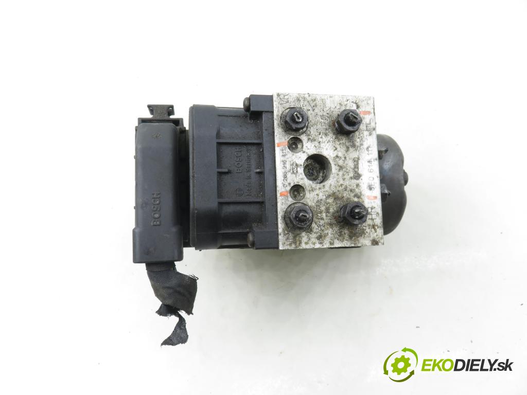VW PASSAT B5 (3B2) SEDAN 1997 92,00 1.8 20V 125 - ADR 1781,00 Pumpa ABS 8E0614111HL ; 0265216411 ; 0273004132 (Pumpa ABS)