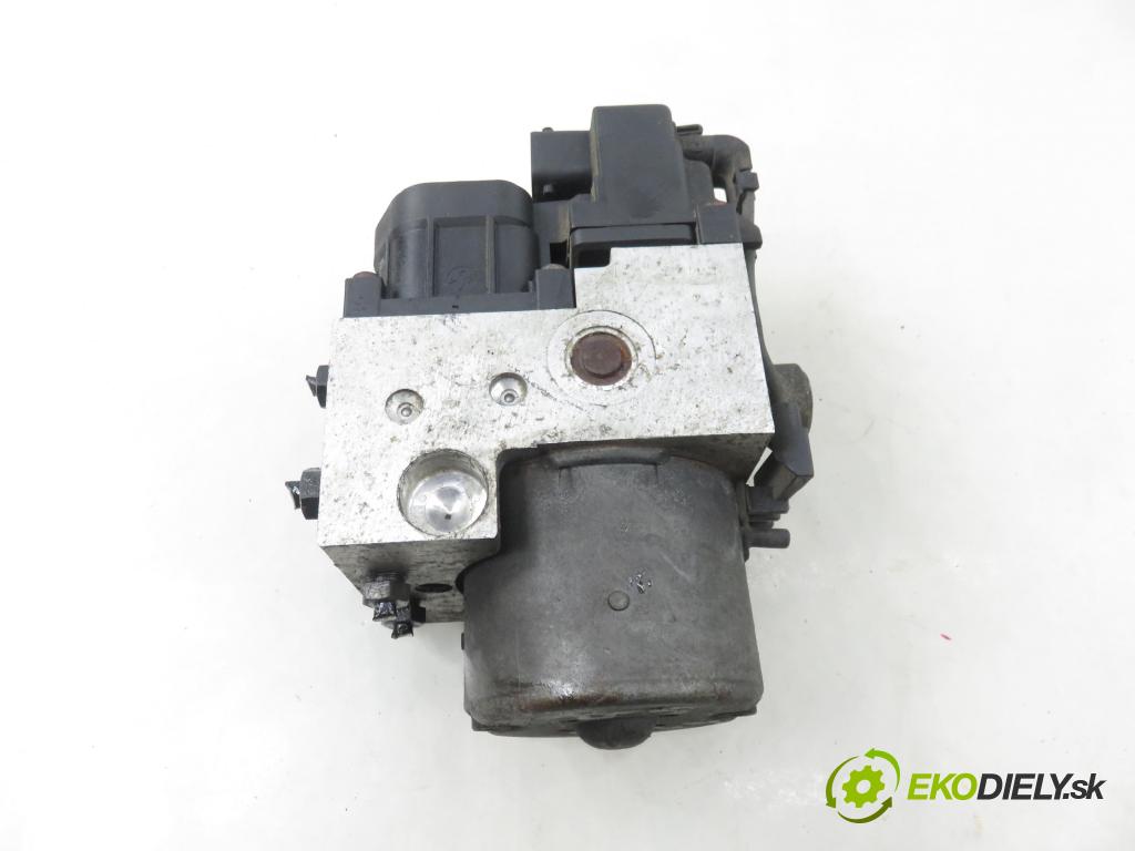 VW PASSAT B5 (3B2) SEDAN 1997 92,00 1.8 20V 125 - ADR 1781,00 Pumpa ABS 8E0614111HL ; 0265216411 ; 0273004132 (Pumpa ABS)