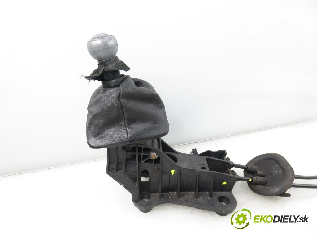 PEUGEOT 307 SW (3H) KOMBI 2007 103,00 2.0 16V - RFN (EW10J4) 1997,00 ZVEDÁK: