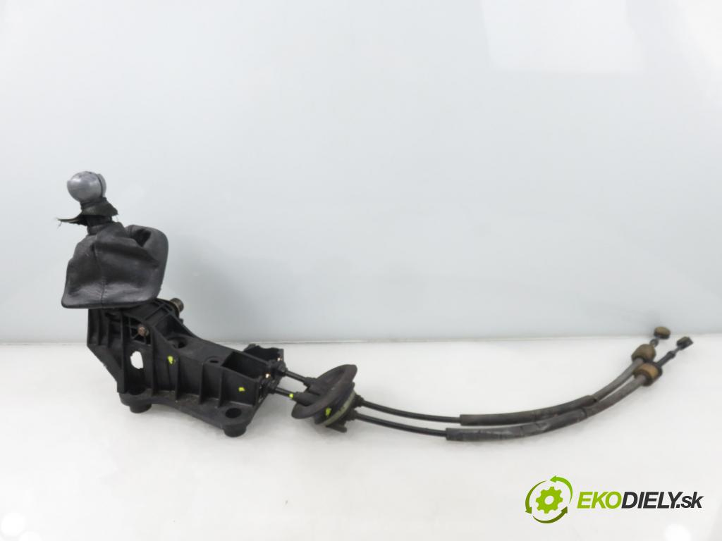 PEUGEOT 307 SW (3H) KOMBI 2007 103,00 2.0 16V - RFN (EW10J4) 1997,00 ZVEDÁK: