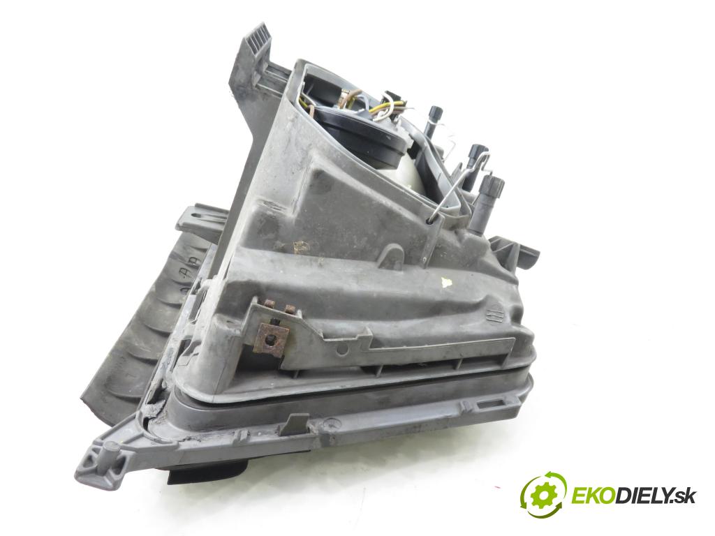 MERCEDES-BENZ Sedan (W124) SEDAN 1992 100,00 200 E (124.019) - M 111.940 1998,00 Svetlo LP 12985100