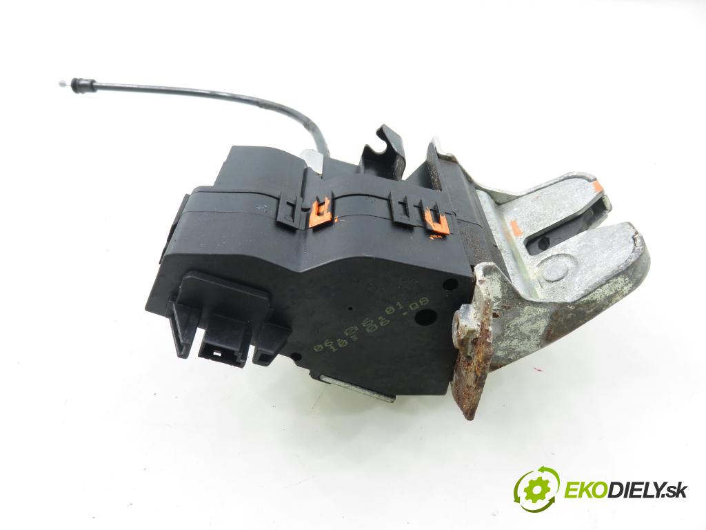 MERCEDES-BENZ KLASA C coupe (CL203) COUPE 2001 120,00 C 200 Kompressor (203.745) - M 111.955 1998,00 zámok dverí kufor EL. A2037400135