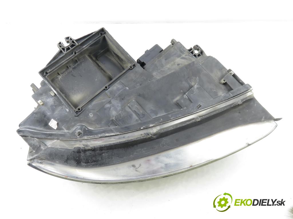 AUDI A4 (8E2, B6) SEDAN 2004 96,00 1.9 TDI PD 130 1896,00 Svetlo LP 8E0941003F