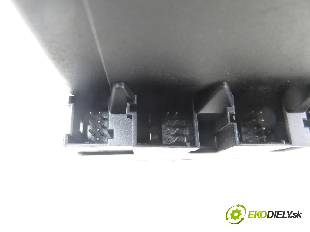 MERCEDES-BENZ KLASA C coupe (CL203) COUPE 2001 120,00 C 200 Kompressor (203.745) - M 111.955 1998,00 spinačka 2035450508 (Spínacia skrinka)