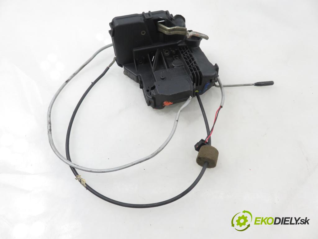 MERCEDES-BENZ KLASA C coupe (CL203) COUPE 2001 120,00 C 200 Kompressor (203.745) - M 111.955 1998,00 zámok 2037200835