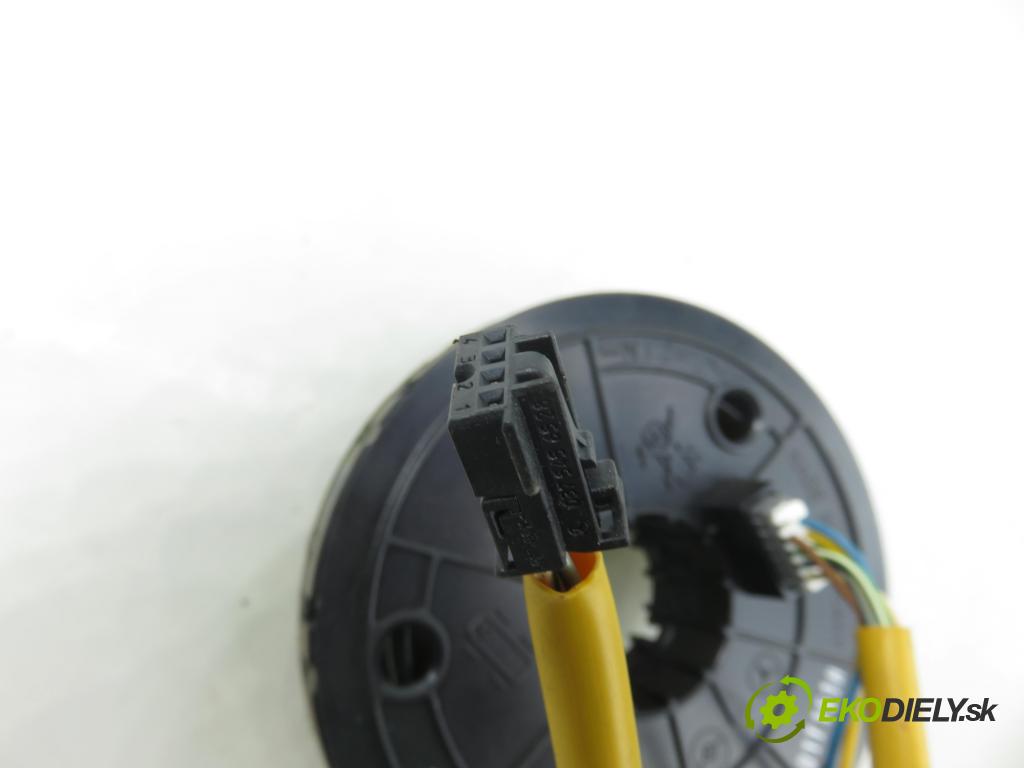 MERCEDES-BENZ KLASA C coupe (CL203) COUPE 2001 120,00 C 200 Kompressor (203.745) - M 111.955 1998,00 PÁSKA: air BAG 0025421918