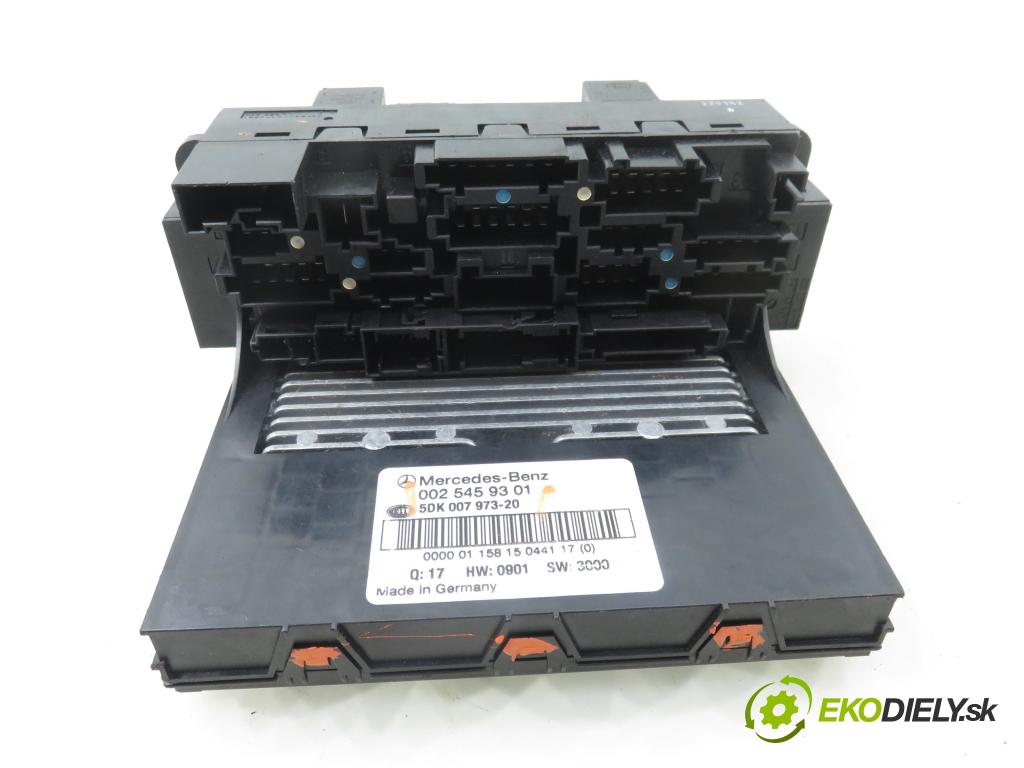 MERCEDES-BENZ KLASA C coupe (CL203) COUPE 2001 120,00 C 200 Kompressor (203.745) - M 111.955 1998,00 MODUL BSI 0025459301