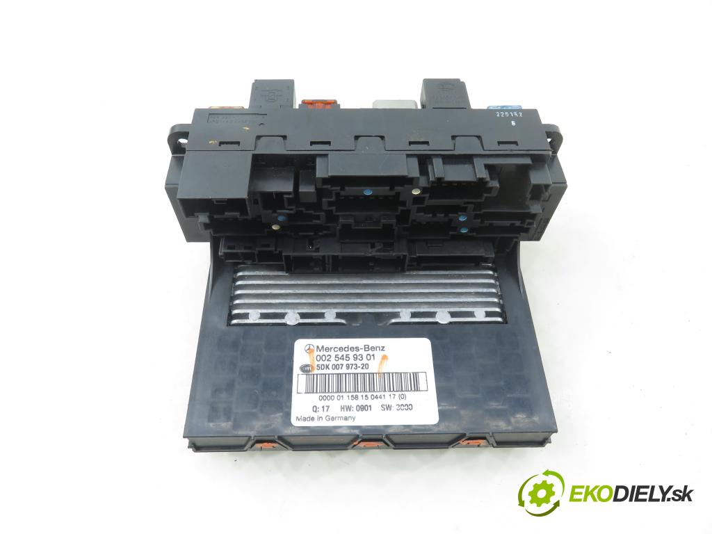 MERCEDES-BENZ KLASA C coupe (CL203) COUPE 2001 120,00 C 200 Kompressor (203.745) - M 111.955 1998,00 MODUL BSI 0025459301