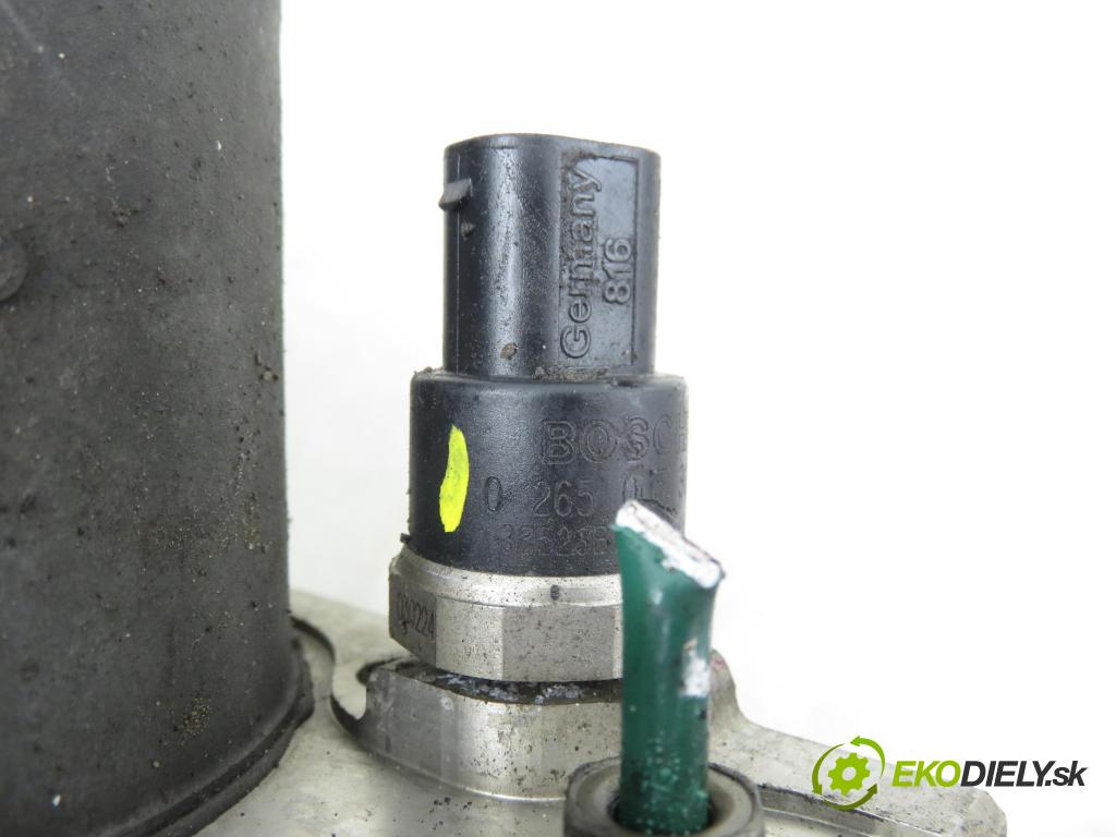 PEUGEOT 307 (3A/C) HB 2003 79,00 2.0 HDi 110 - RHS 1997,00 Pumpa ABS 0265950084 ; 9648265580 ; 0265225188 (Pumpa ABS)