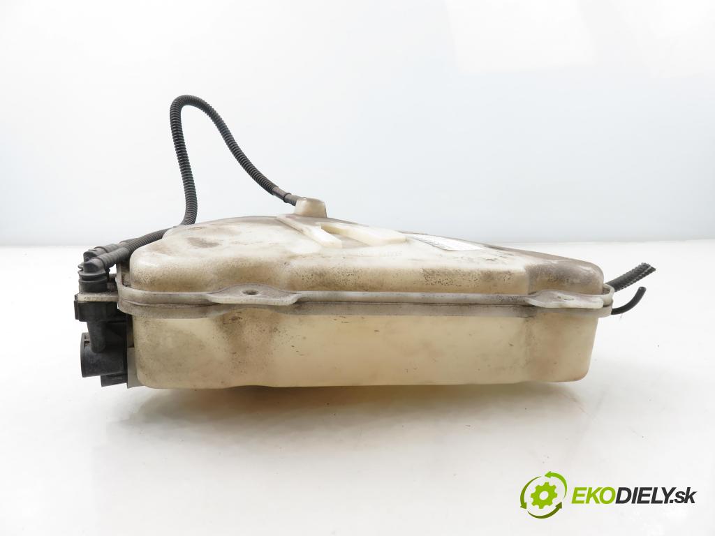 PEUGEOT 307 (3A/C) HB 2003 79,00 2.0 HDi 110 - RHS 1997,00 nádržka TEKUTINA: FAP 9640629480 ; 9639233780
