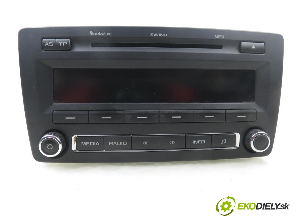 SKODA OCTAVIA II (1Z3) LIFTBACK 2012 75,00 1.6 - BSE 1595,00 RADIO CD 1Z0035161N