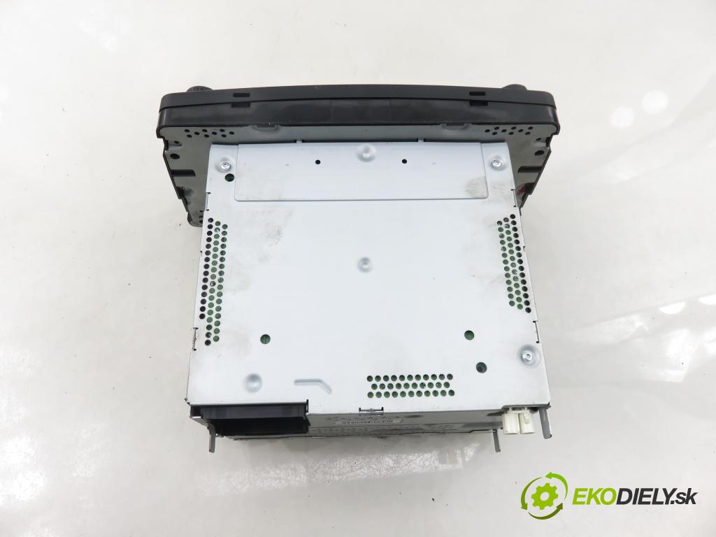 SKODA OCTAVIA II (1Z3) LIFTBACK 2012 75,00 1.6 - BSE 1595,00 RADIO CD 1Z0035161N