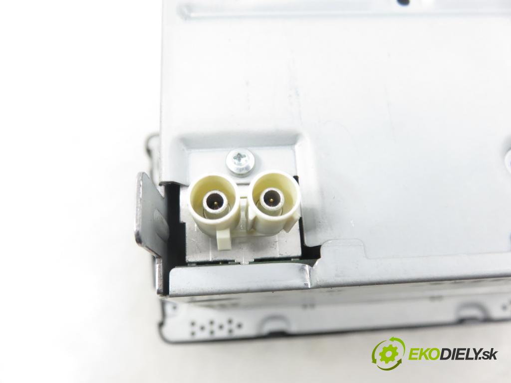 SKODA OCTAVIA II (1Z3) LIFTBACK 2012 75,00 1.6 - BSE 1595,00 RADIO CD 1Z0035161N