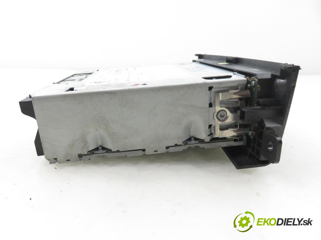 RENAULT KOLEOS I (HY_) SUV 2011 110,00 2.0 dCi 4x4 150 1995,00 RADIO CD 281151922R