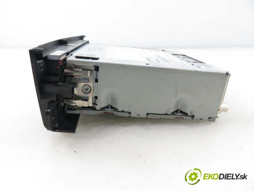 RENAULT KOLEOS I (HY_) SUV 2011 110,00 2.0 dCi 4x4 150 1995,00 RADIO CD 281151922R