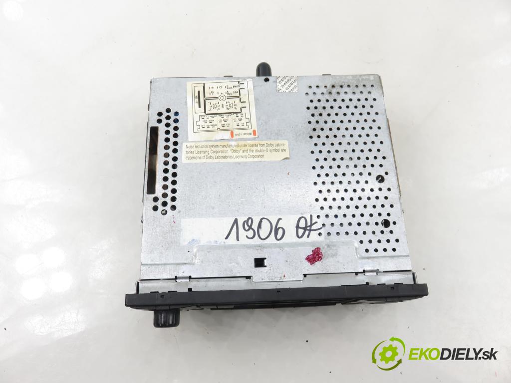 VW PASSAT B5.5 Variant (3B6) KOMBI 2002 96,00 1.9 TDI PD 130 - AVF 1896,00 RADIO Modul 8631122602