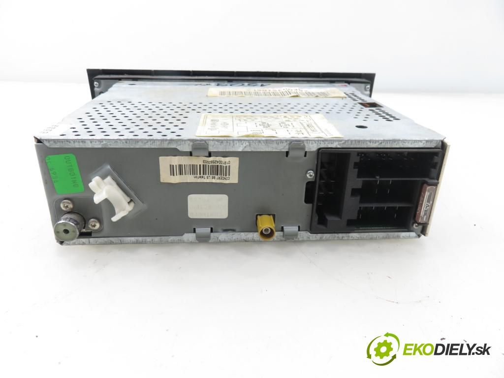 AUDI A4 Avant (8E5, B6) KOMBI 2003 96,00 1.9 TDI PD 130 - AVF 1896,00 RADIO CD 8E0035186L