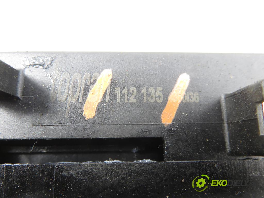 VW LT 28-46 II Skrzynia (2DA, 2DD, 2DH) FURGON 2002 80,00 2.5 TDI - ANJ 2461,00 páčka/prepínač 112135