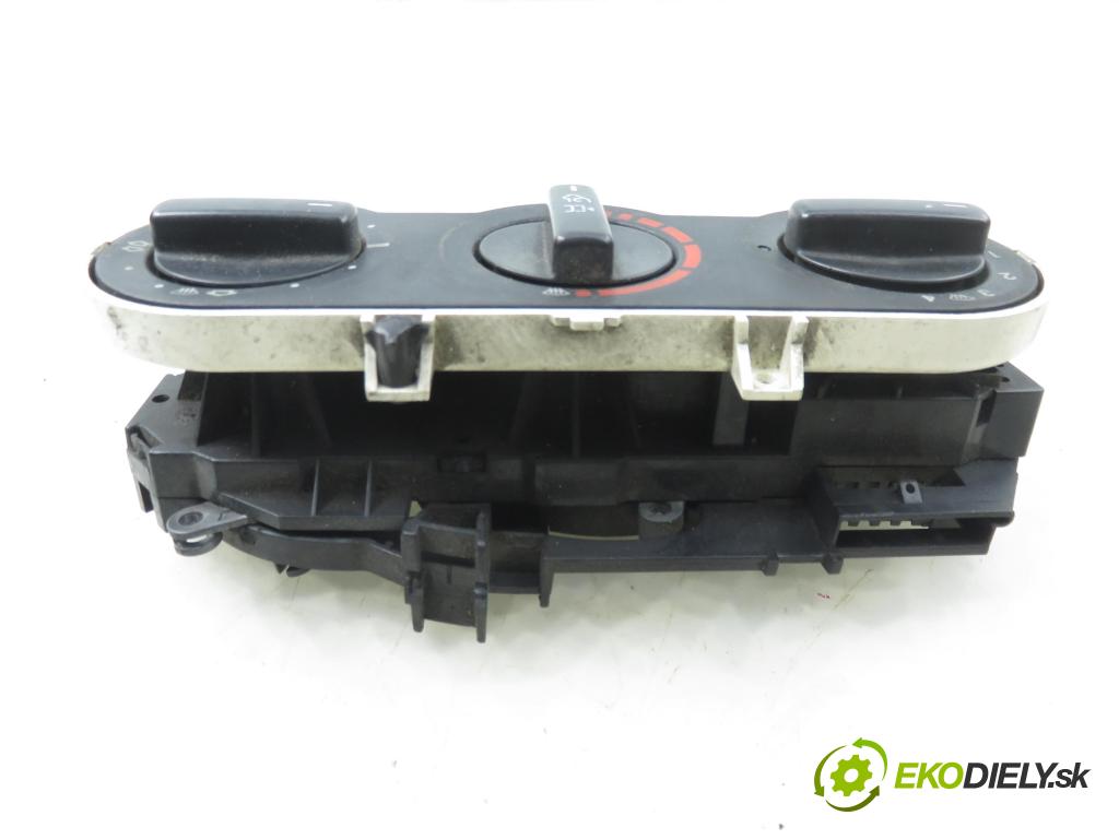 VW LT 28-46 II Skrzynia (2DA, 2DD, 2DH) FURGON 2002 80,00 2.5 TDI - ANJ 2461,00 Panel kúrenia 122489581000