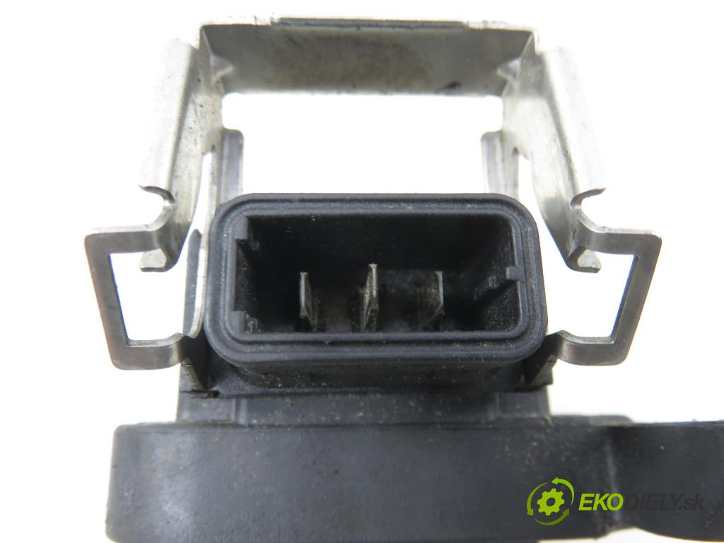 BMW 5 (E39) SEDAN 1997 110,00 520 i 150 - M52 B20 (206S3) 1991,00 Cievka zapaľovacia 1703227 ; 0221504004