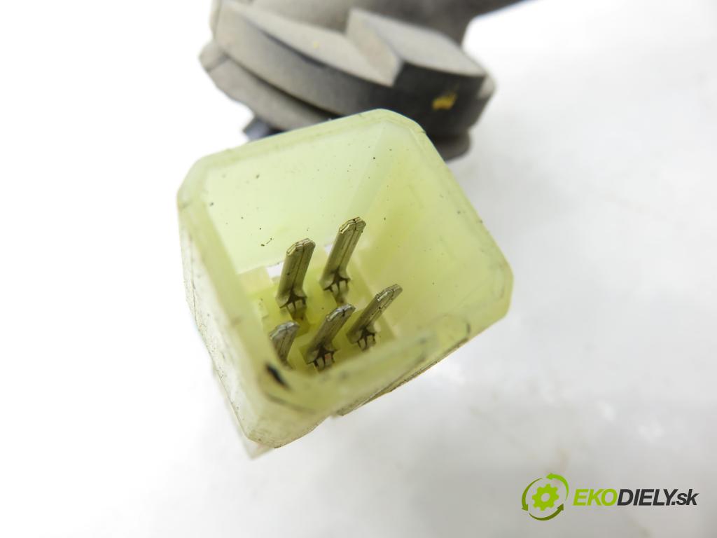 SUZUKI SWIFT III (MZ, EZ) HB 2006 68,00 1.3 4x4 (RS 413) - M13A 1328,00 světlo pravé zadní P4476R