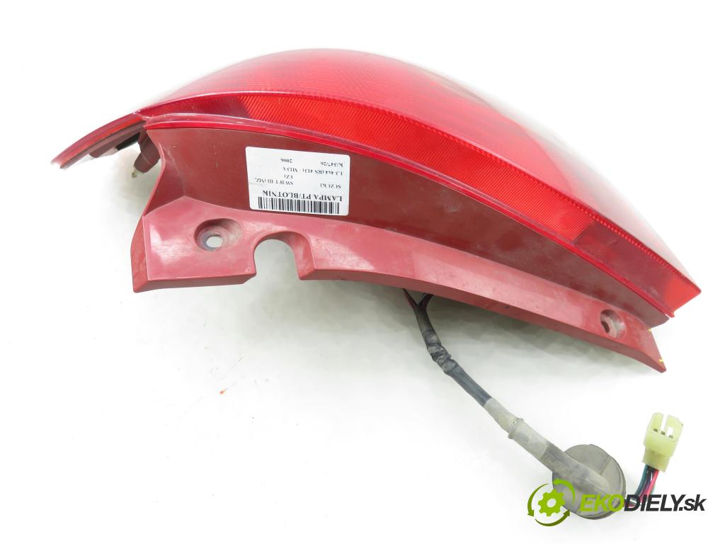 SUZUKI SWIFT III (MZ, EZ) HB 2006 68,00 1.3 4x4 (RS 413) - M13A 1328,00 světlo pravé zadní P4476R