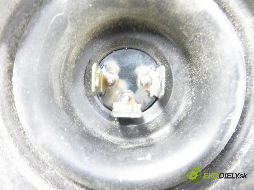 SUZUKI SWIFT III (MZ, EZ) HB 2006 68,00 1.3 4x4 (RS 413) - M13A 1328,00 světlo PP P4981R