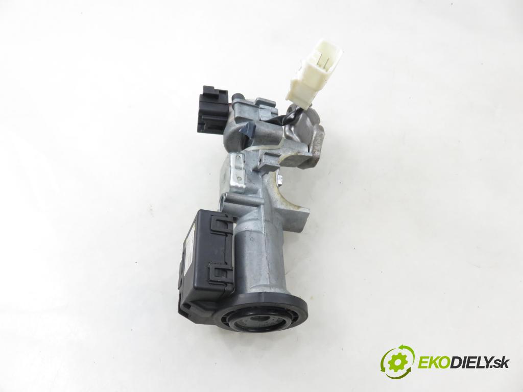 SUZUKI SWIFT III (MZ, EZ) HB 2006 68,00 1.3 4x4 (RS 413) - M13A 1328,00 spínačka SLS18 ; 3397062J00 ; 5WK49151 (Spínací skříňka)