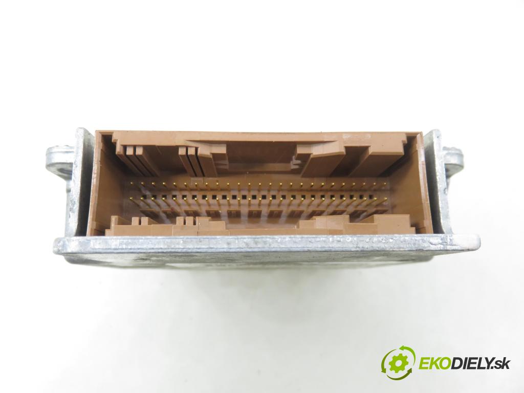 SUZUKI SWIFT III (MZ, EZ) HB 2006 68,00 1.3 4x4 (RS 413) - M13A 1328,00 MODUL air BAG 3891062J11 ; 5WK43539