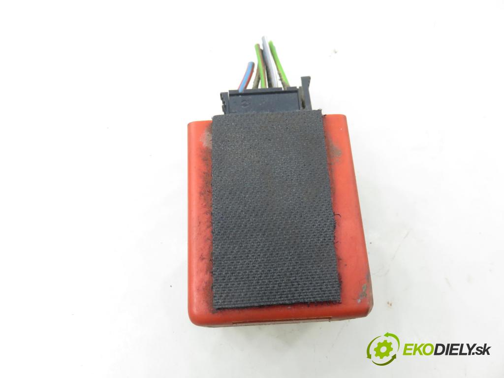 FORD TRANSIT Furgon (FA_ _) FURGON 2011 92,00 2.2 TDCi - CYFB 2198,00 Riadiaca jednotka ťažného oka 97BX10C909AC