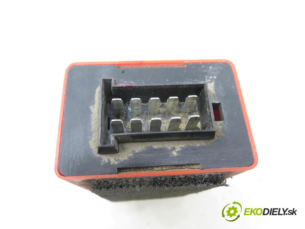 FORD TRANSIT Furgon (FA_ _) FURGON 2011 92,00 2.2 TDCi - CYFB 2198,00 Riadiaca jednotka ťažného oka 97BX10C909AC