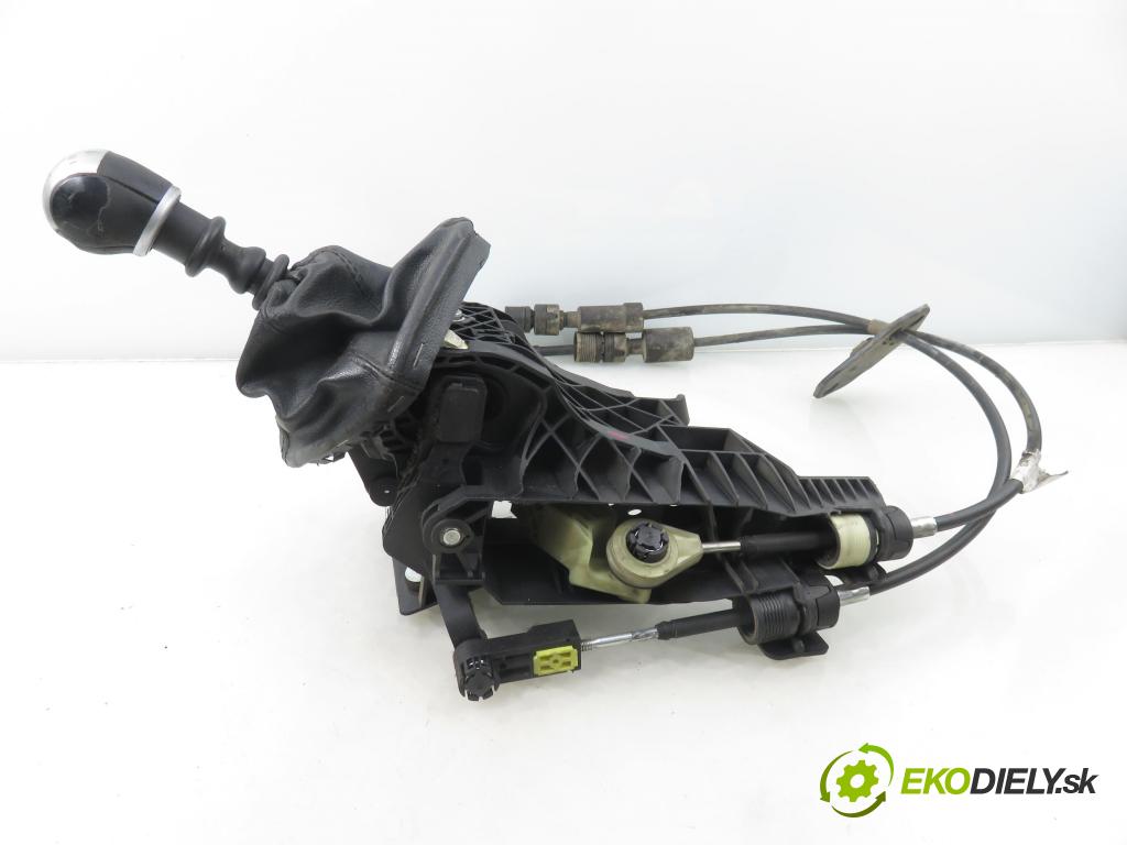 FORD TRANSIT Furgon (FA_ _) FURGON 2011 92,00 2.2 TDCi - CYFB 2198,00 ZVEDÁK: 6C1R7C453RC