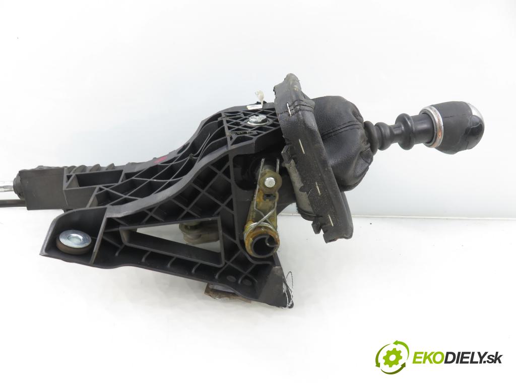 FORD TRANSIT Furgon (FA_ _) FURGON 2011 92,00 2.2 TDCi - CYFB 2198,00 ZVEDÁK: 6C1R7C453RC