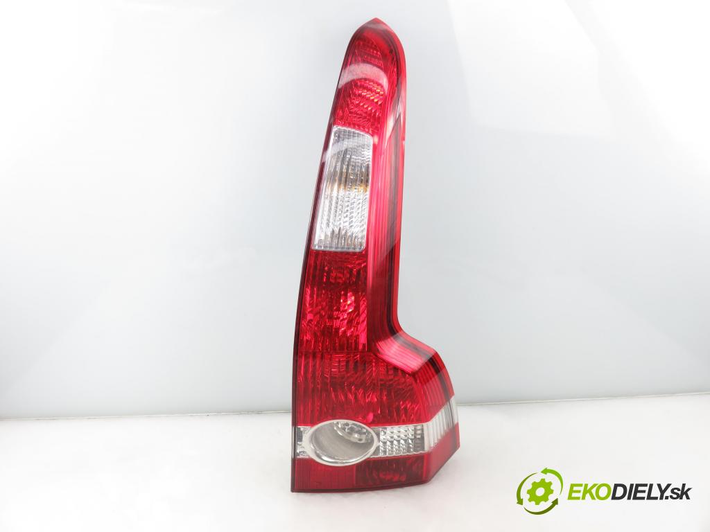 VOLVO V50 (MW) KOMBI 2005 103,00 2.4 - B 5244 S5 2435,00 světlo pravé zadní